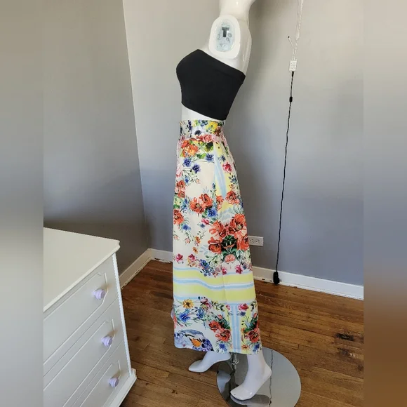 Asos Design Scuba Skirt with Mirrored Flower Print, VGUC, Size 12 - Picture 5 of 10